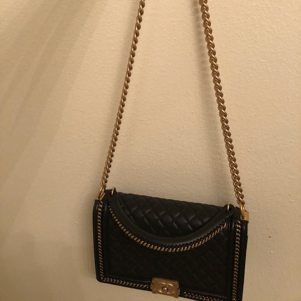 Chanel Leboy ——hold——